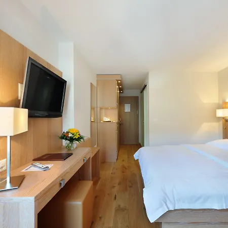 Helvetia Intergolf 호텔