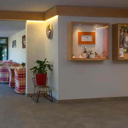 Hotell Helvetia Intergolf 4*